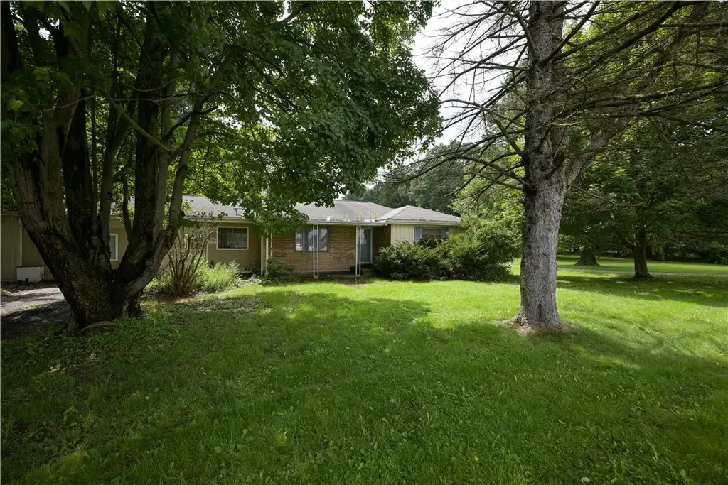 2631 Darlington Road , Chippewa