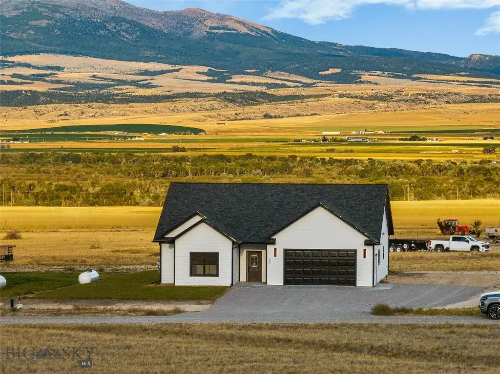 60 Nez Perce Trail, Townsend
