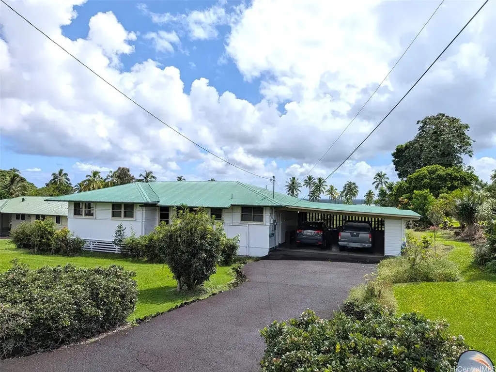445 Iwalani Street, Hilo