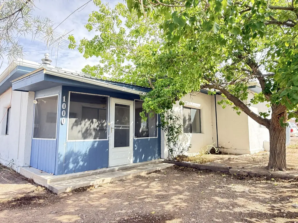 1000 Texas Avenue, Socorro
