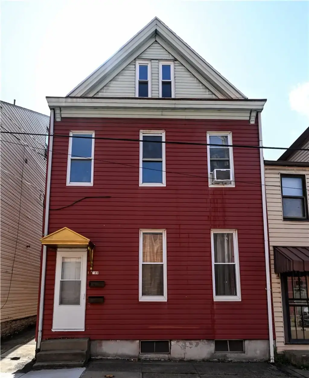 100 14th Street , South Side