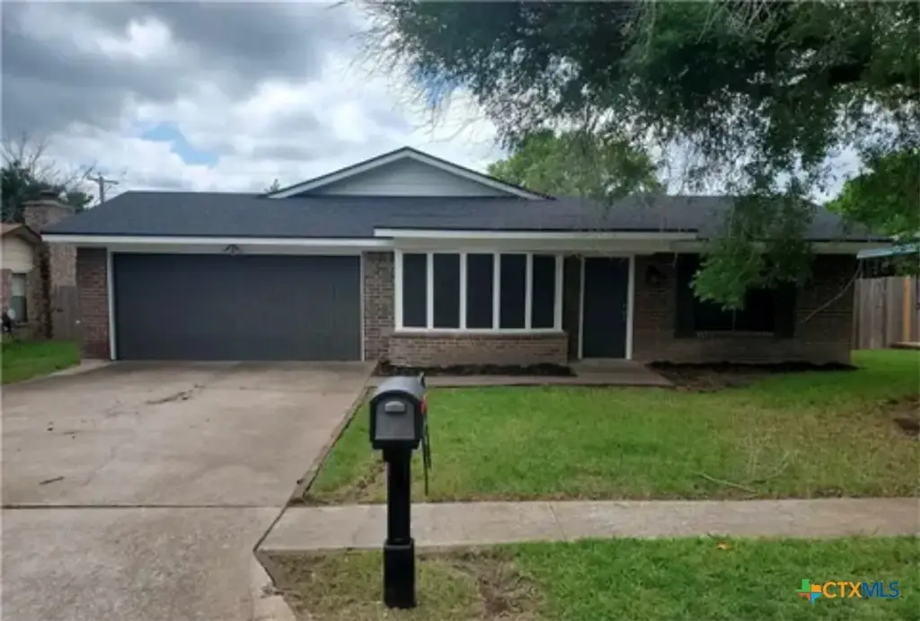 1614 Miranda Avenue, Copperas Cove