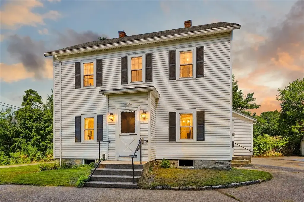 51 Underwood Ln, Middletown