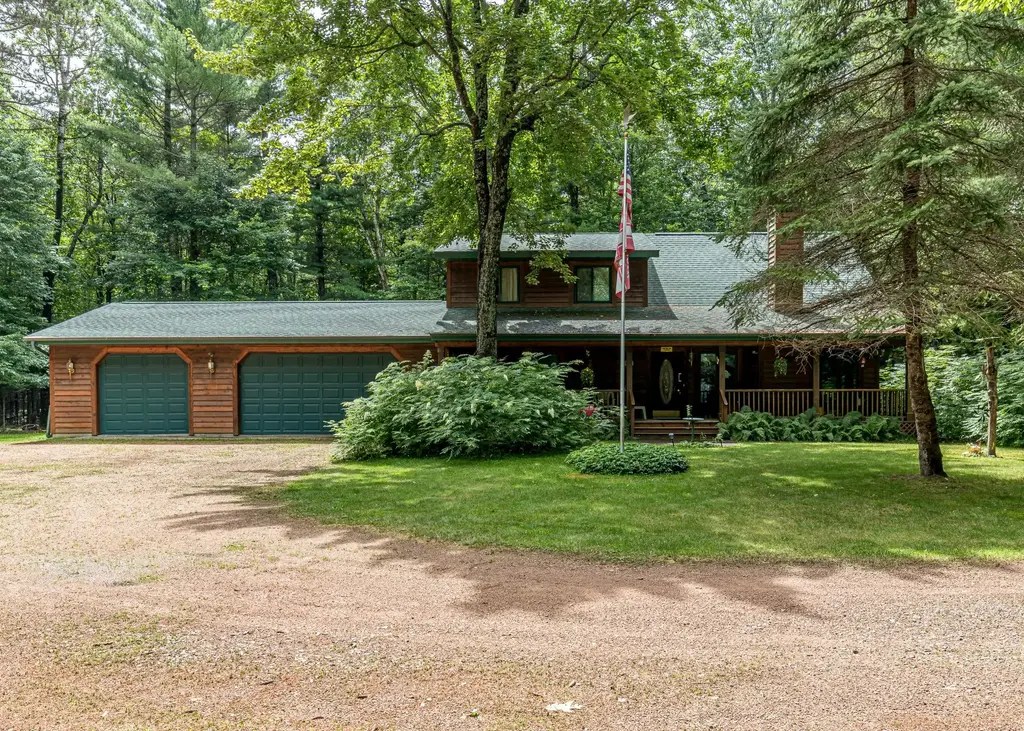 1574 Mary Ln, Arbor Vitae