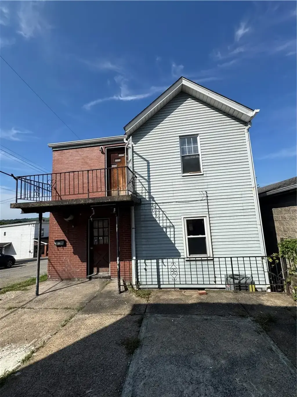 613 8th Street , Glassport