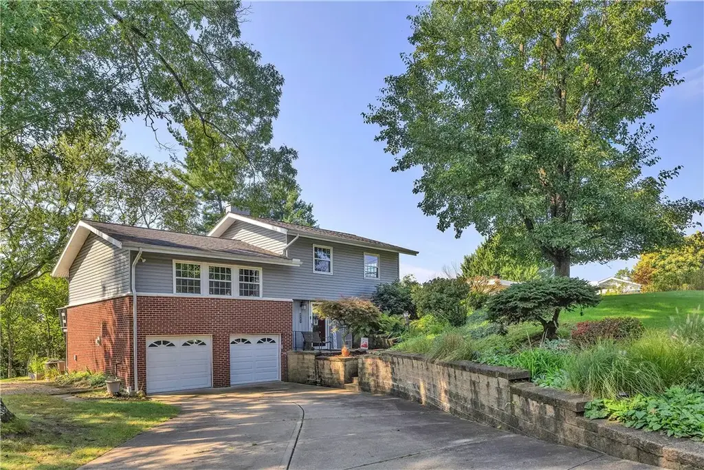 4283 Sky Vue Drive, Murrysville