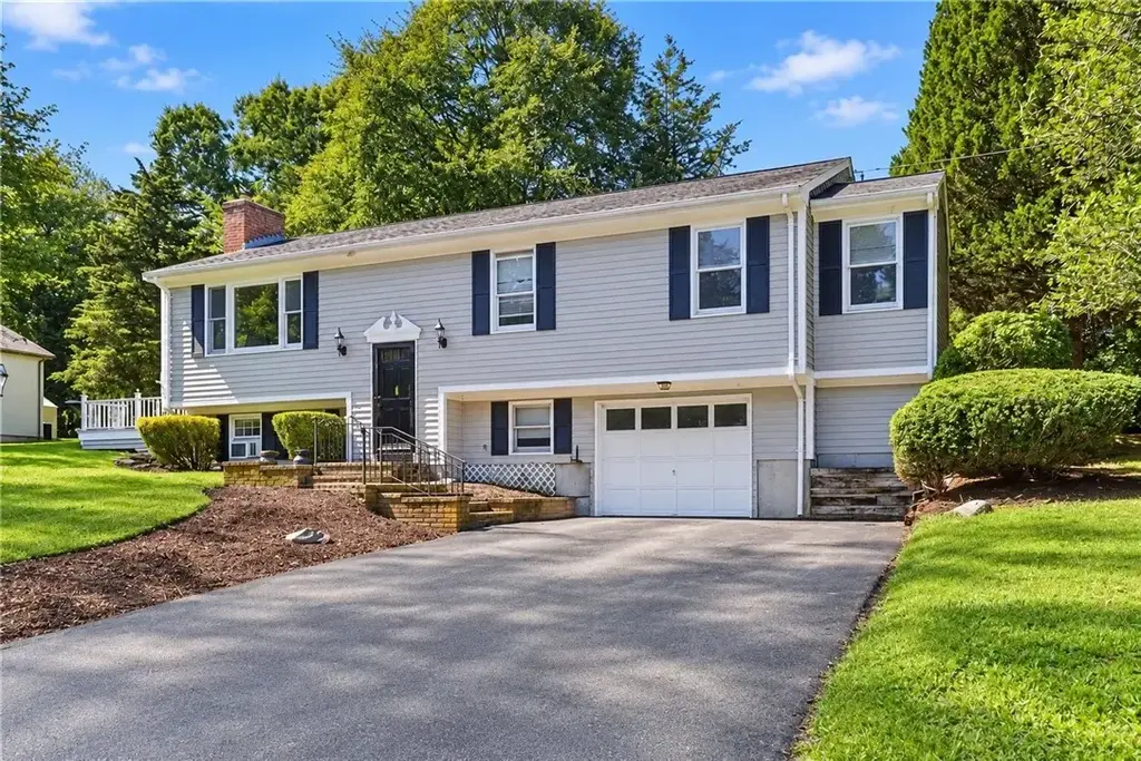 1 Evangeline Ct, Bristol