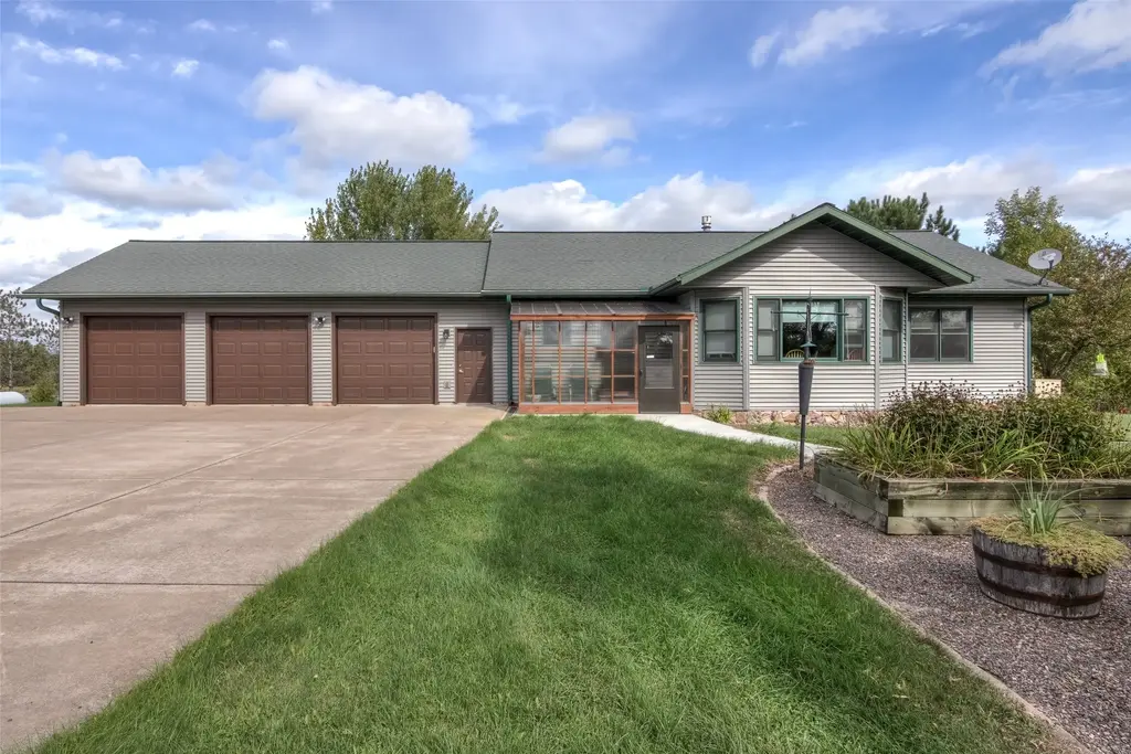 W6730 Eagles Road, Tony