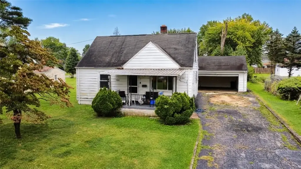 1006 Park Street, Sharon