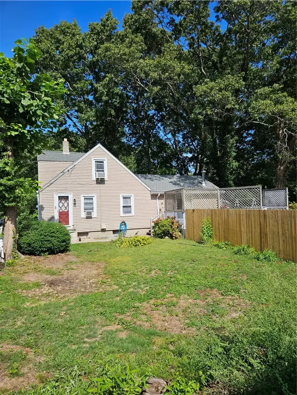 46 Sweet St, Warwick