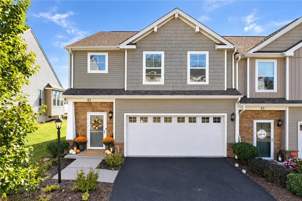45 Remington Drive, Chartiers