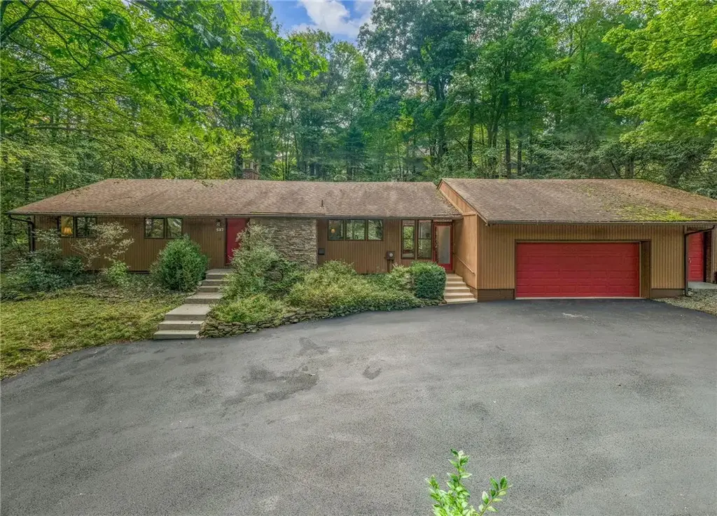 527 Imperial Road, Hidden Valley