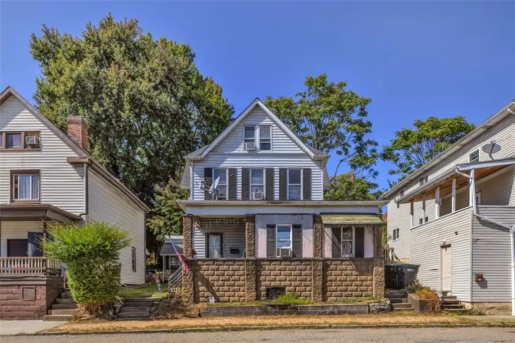 211 7th Avenue , Tarentum