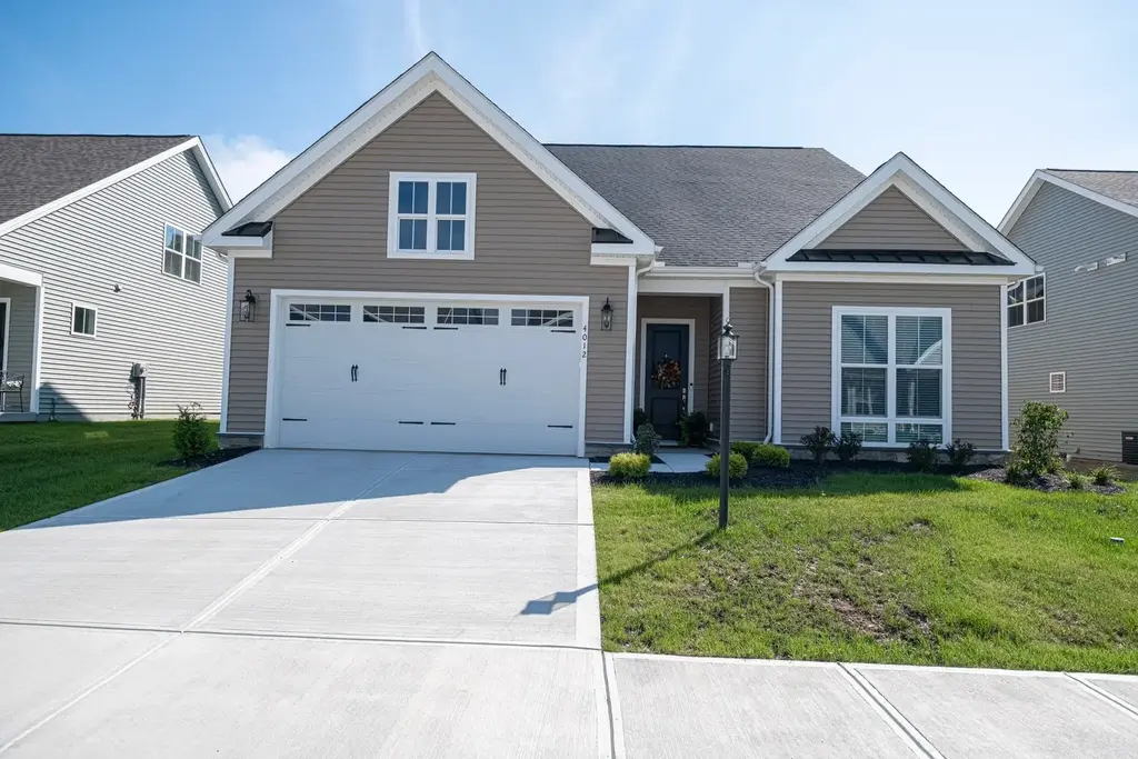 4012 Evilyn Drive, Economy
