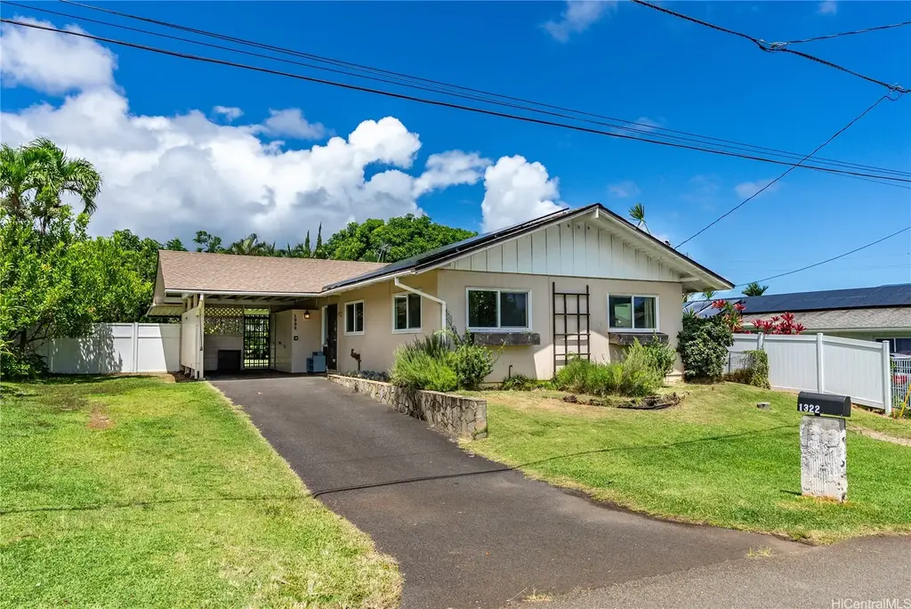 1322 Ulupuni Street, Kailua