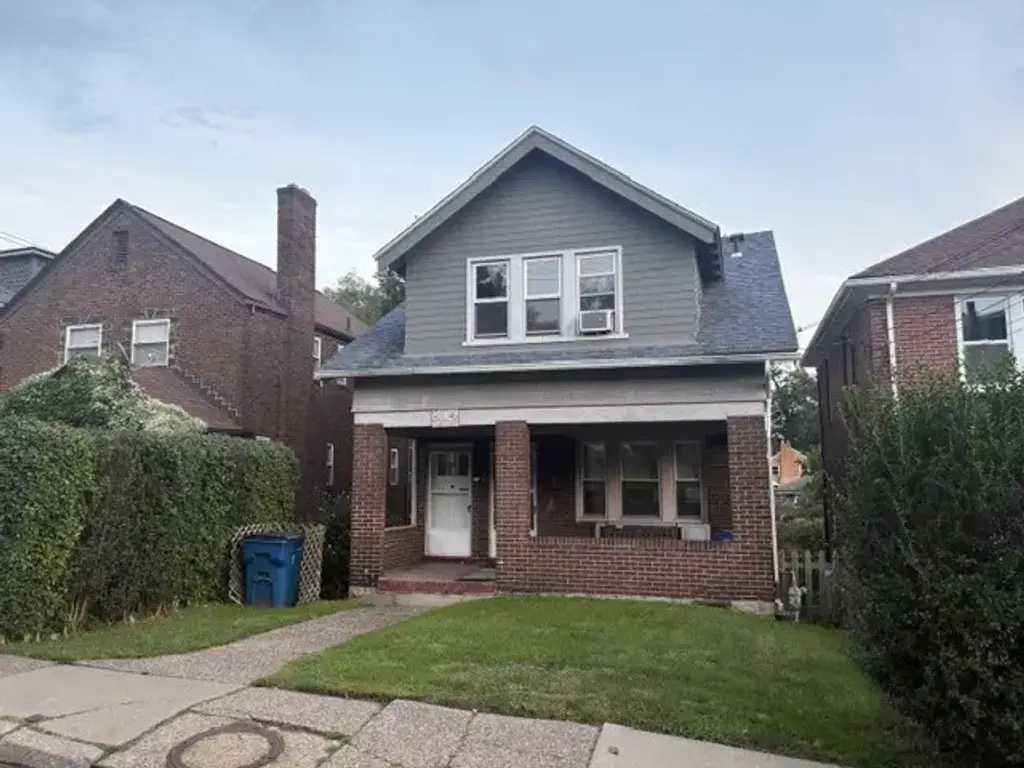 214 Lenox Avenue , Forest Hills Boro