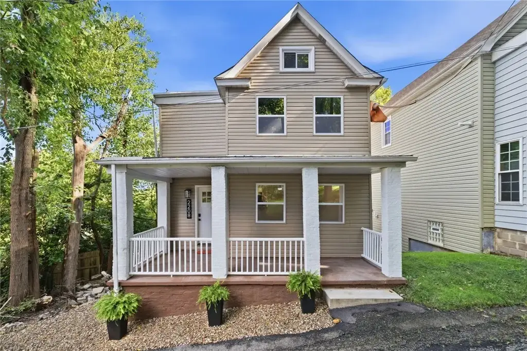 2208 Lehigh Street, Swissvale
