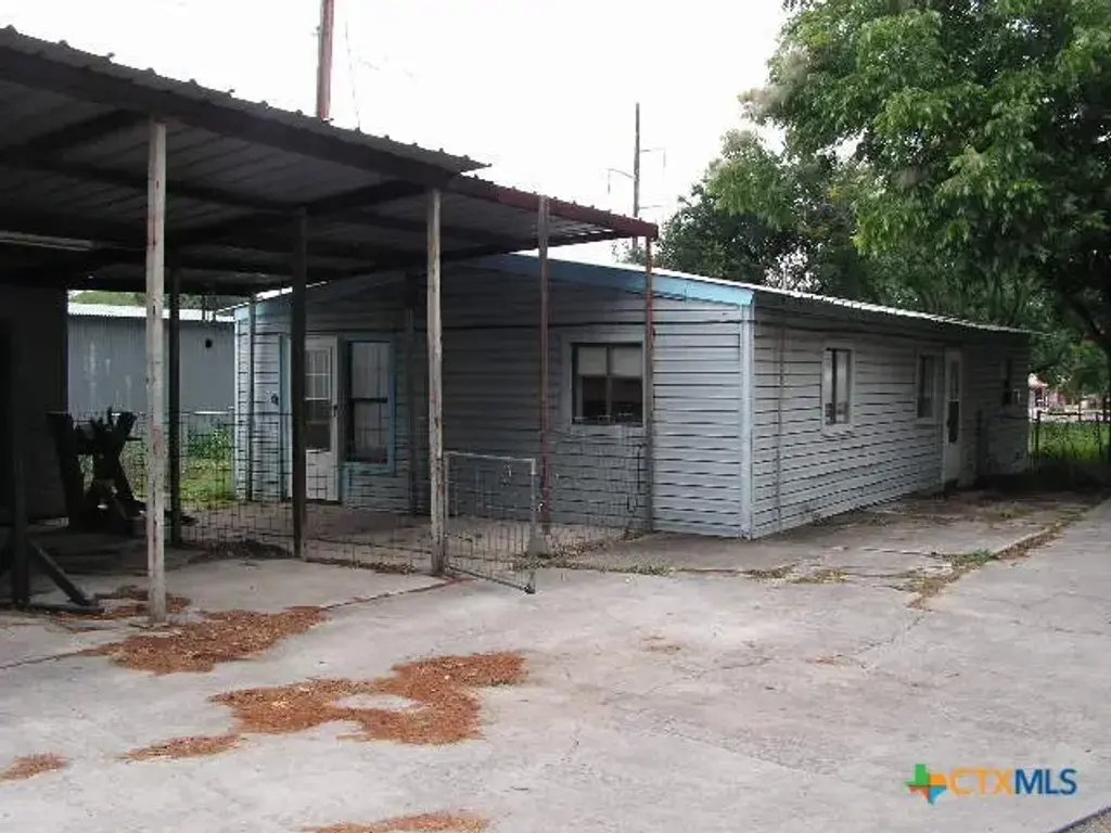 1910 Fm 2673, Canyon Lake