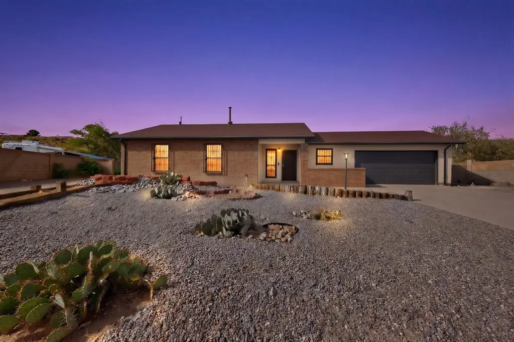 275 Moonstone Drive Ne, Rio Rancho