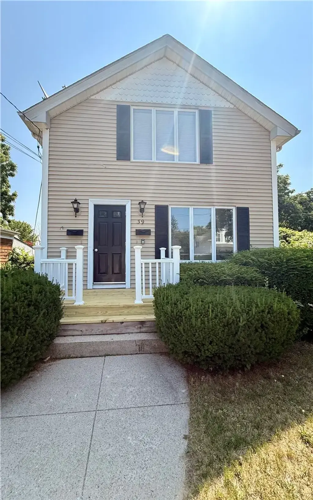 39 Andrews Ave, West Warwick
