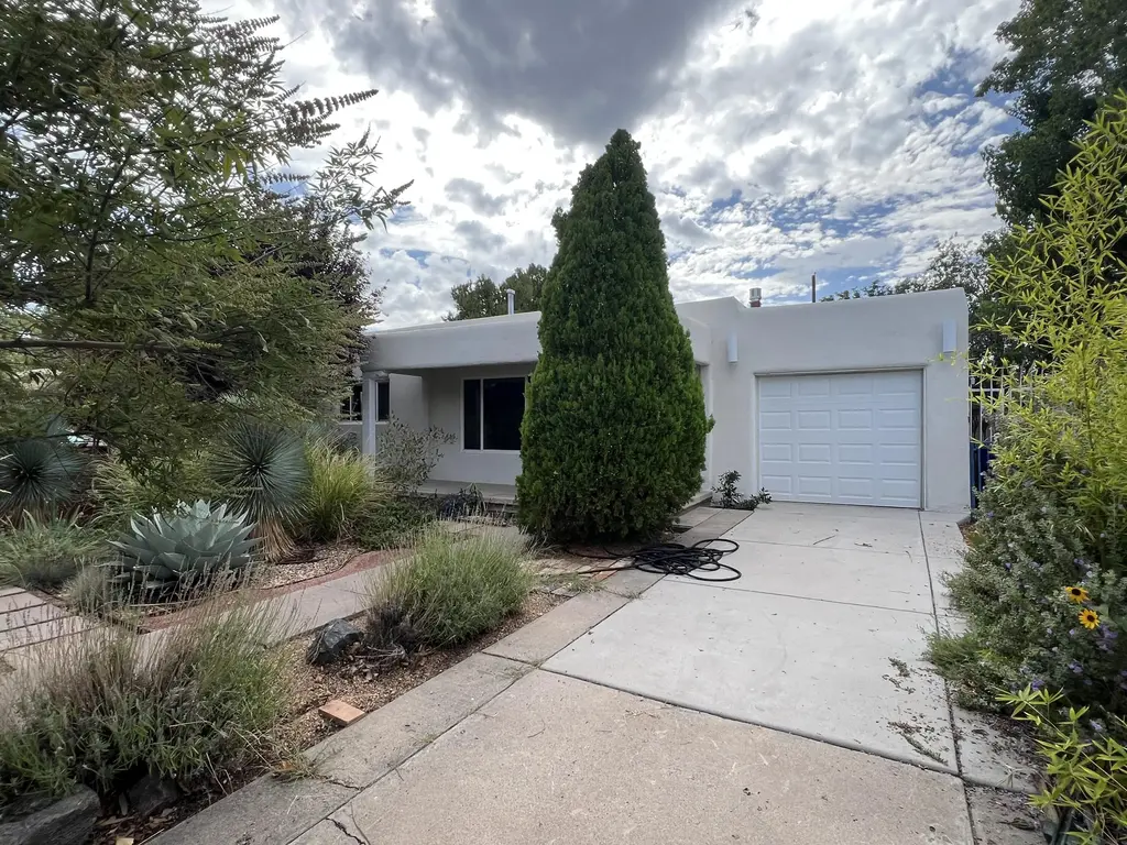 925 Quincy Street Ne, Albuquerque