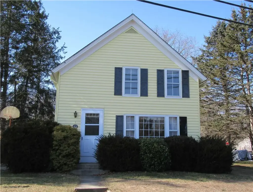 129 Church St, Westerly