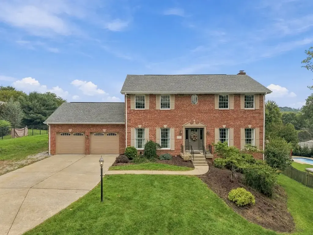 122 Highvue Drive, Peters