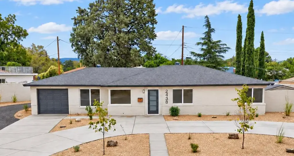 2438 Hendola Drive Ne, Albuquerque