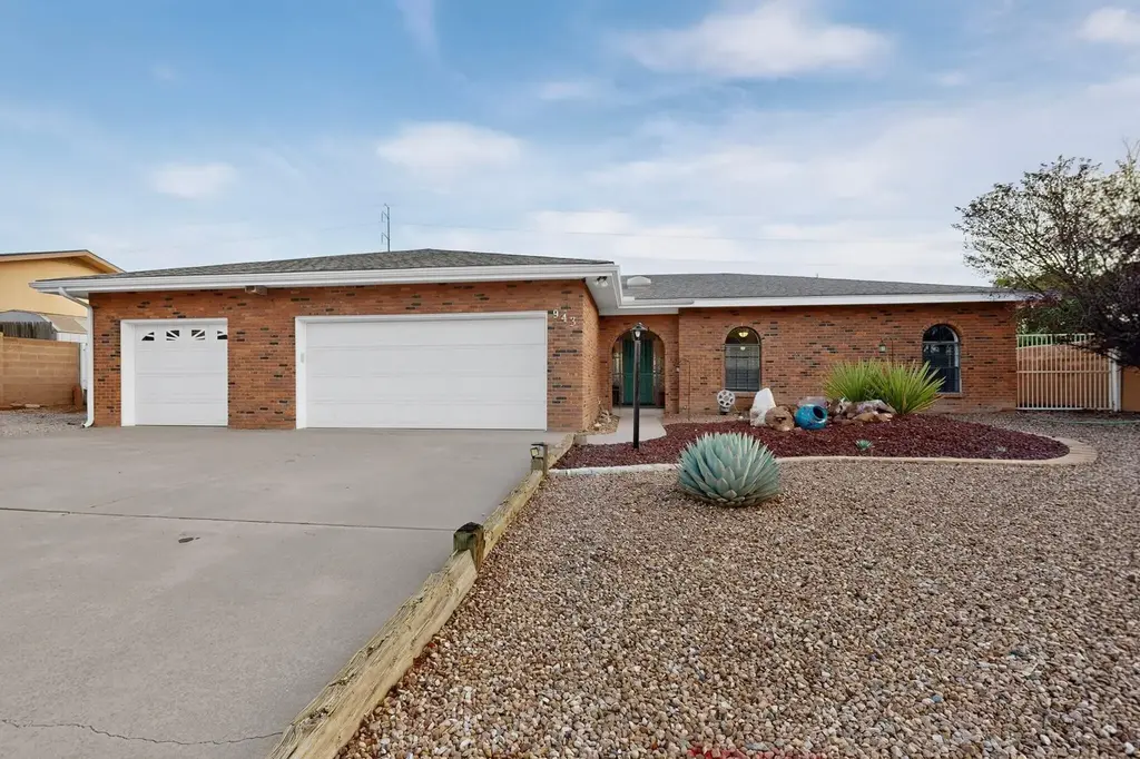 943 Player Loop Se, Rio Rancho