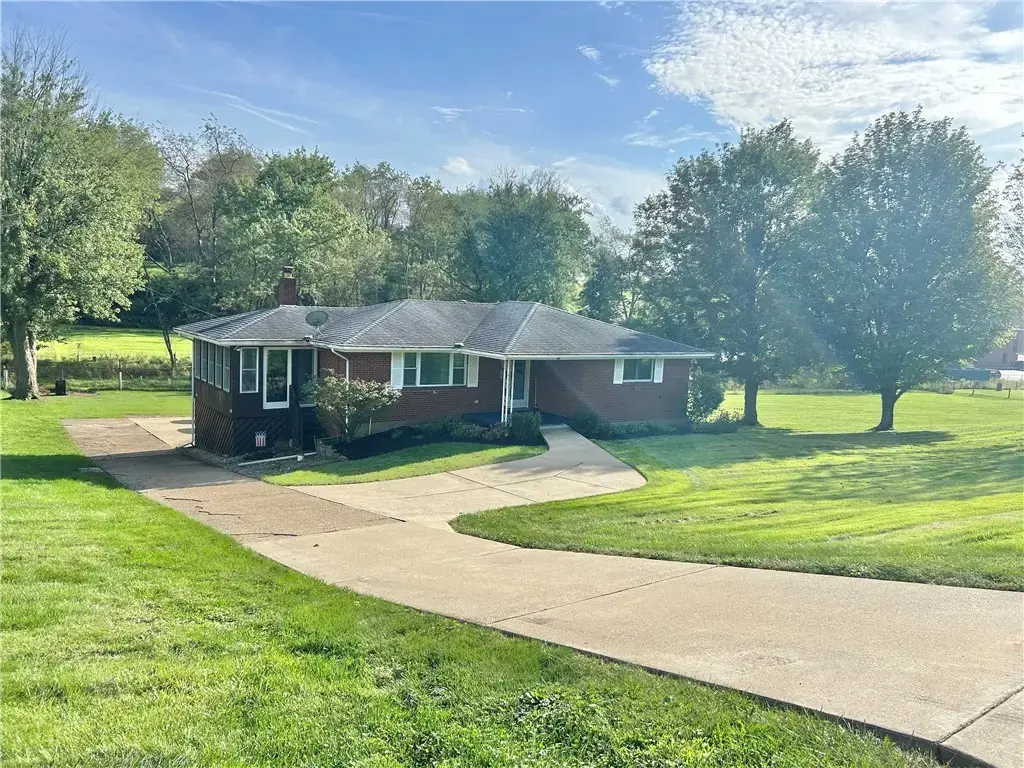 45 Lagonda Road , South Franklin