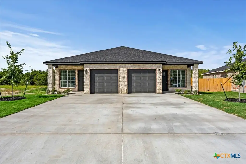 206 Dolphin Drive, Temple