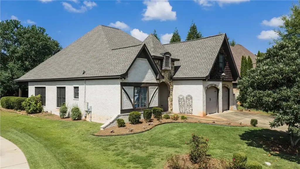 748 Karlee Ct, Auburn