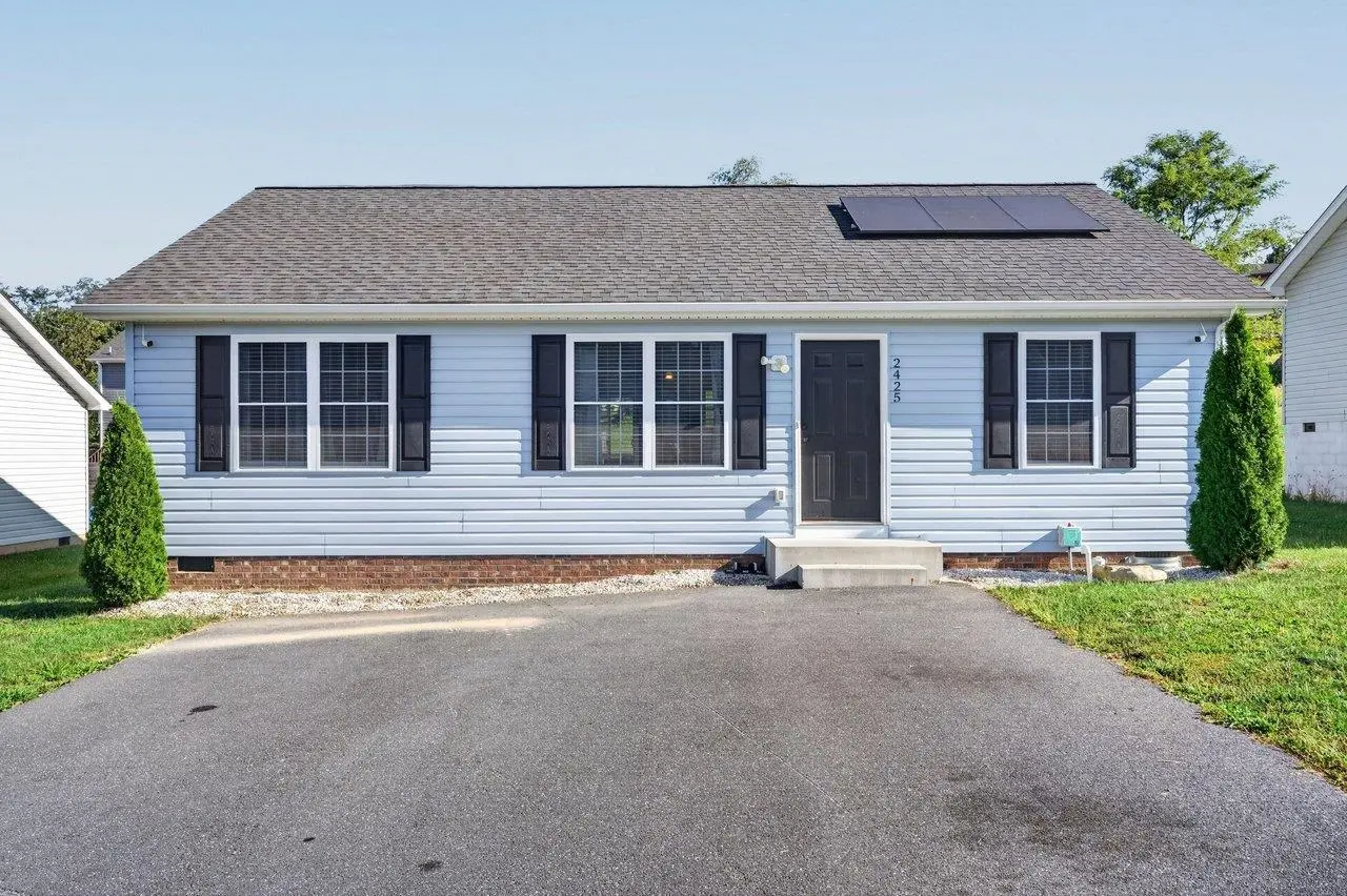 2425 Brentwood Dr, Rockingham
