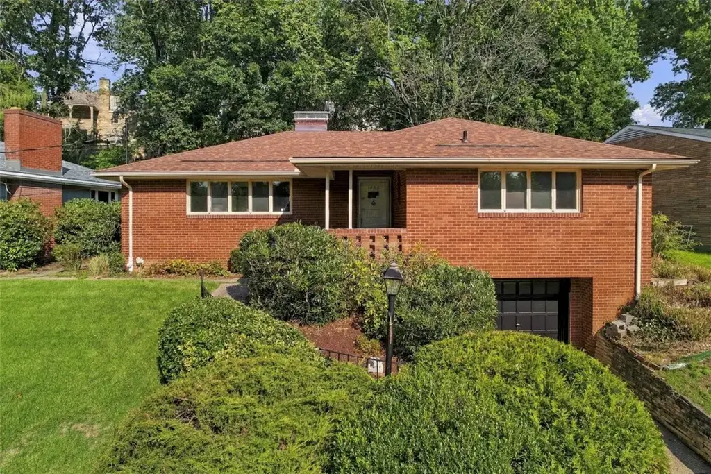 1454 Mohican Drive , Mt Lebanon