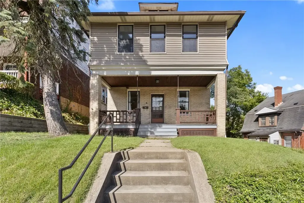 1027 Hamilton, Avalon