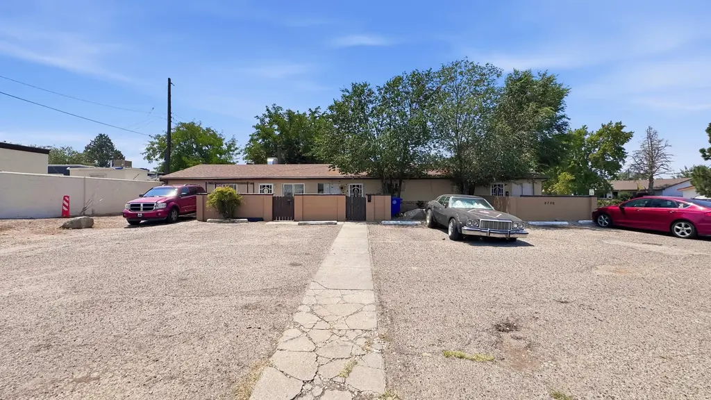 8700 Northeastern Boulevard Ne, Albuquerque