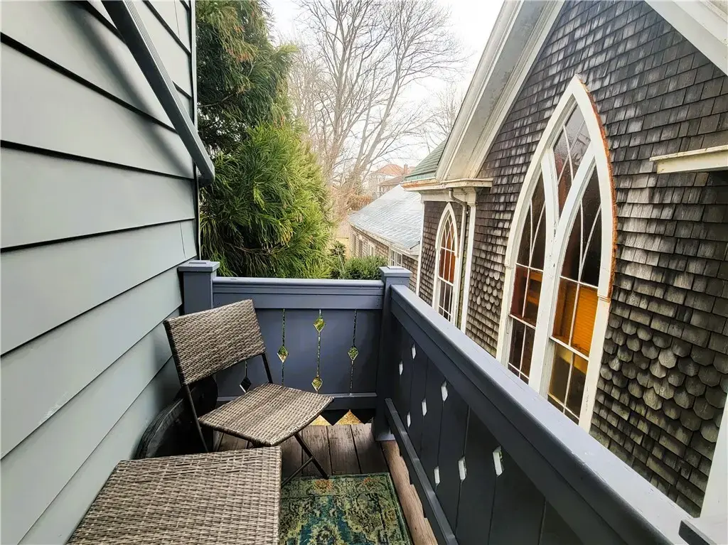22 Annandale Rd # 2, Newport