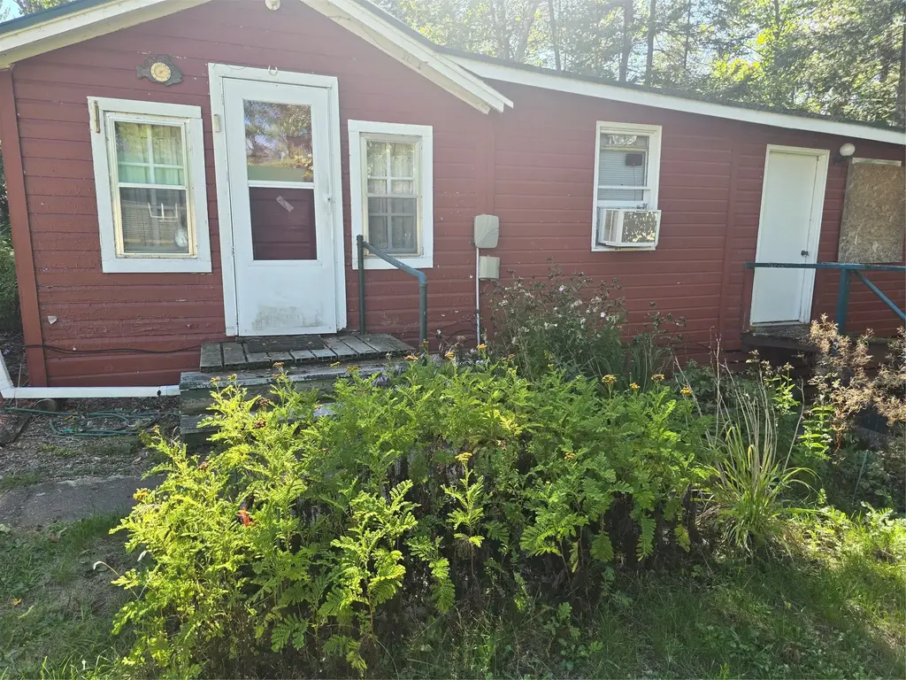 3547 N Ogden Road, Radisson