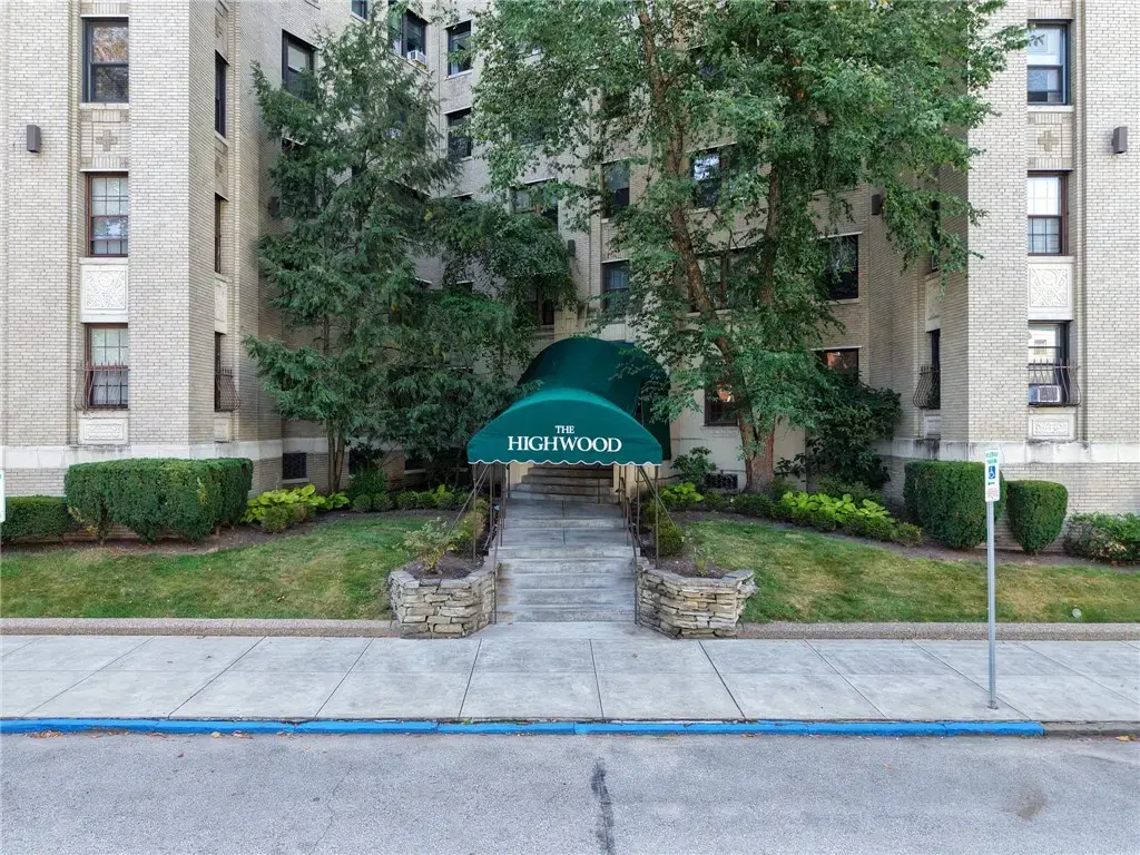 372 Highland Avenue 103, Shadyside