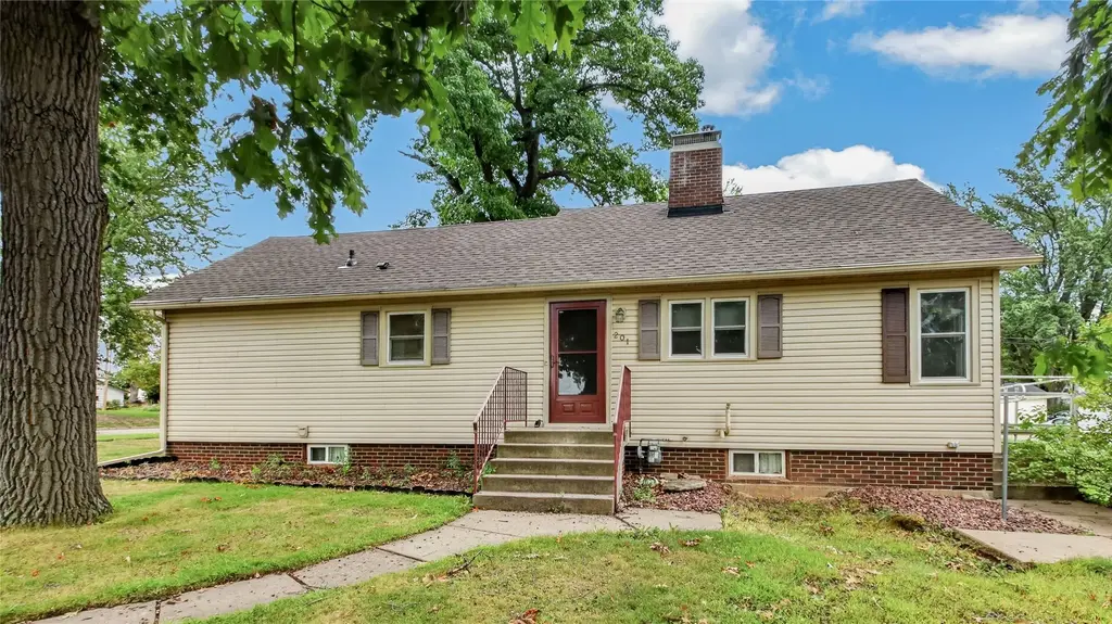 201 S 2nd Street, Cornell