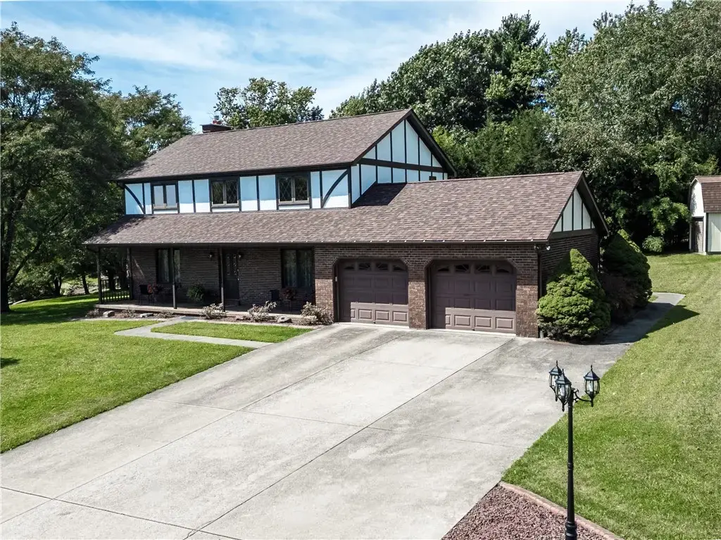 196 White Oak Drive , Allegheny