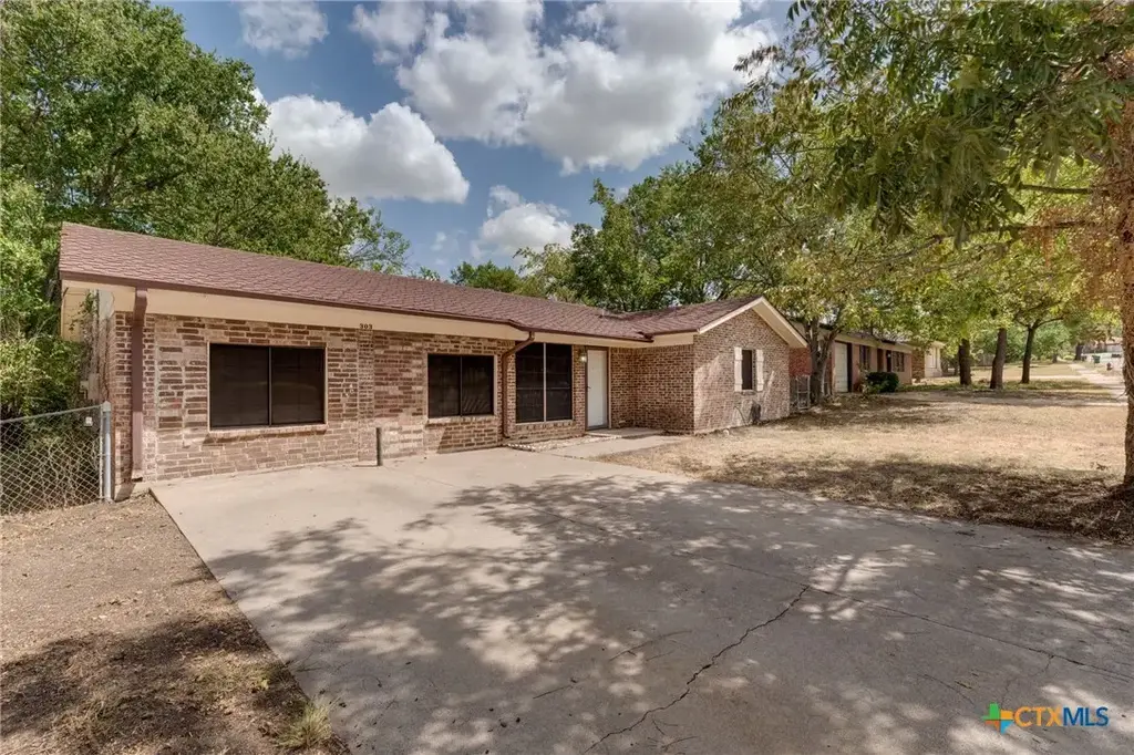 303 Carothers Street, Copperas Cove