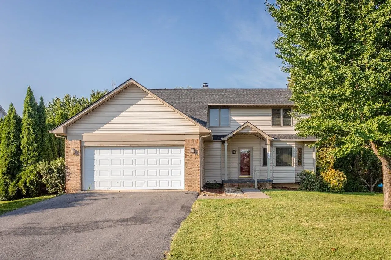 821 Honeysuckle Ln, Harrisonburg