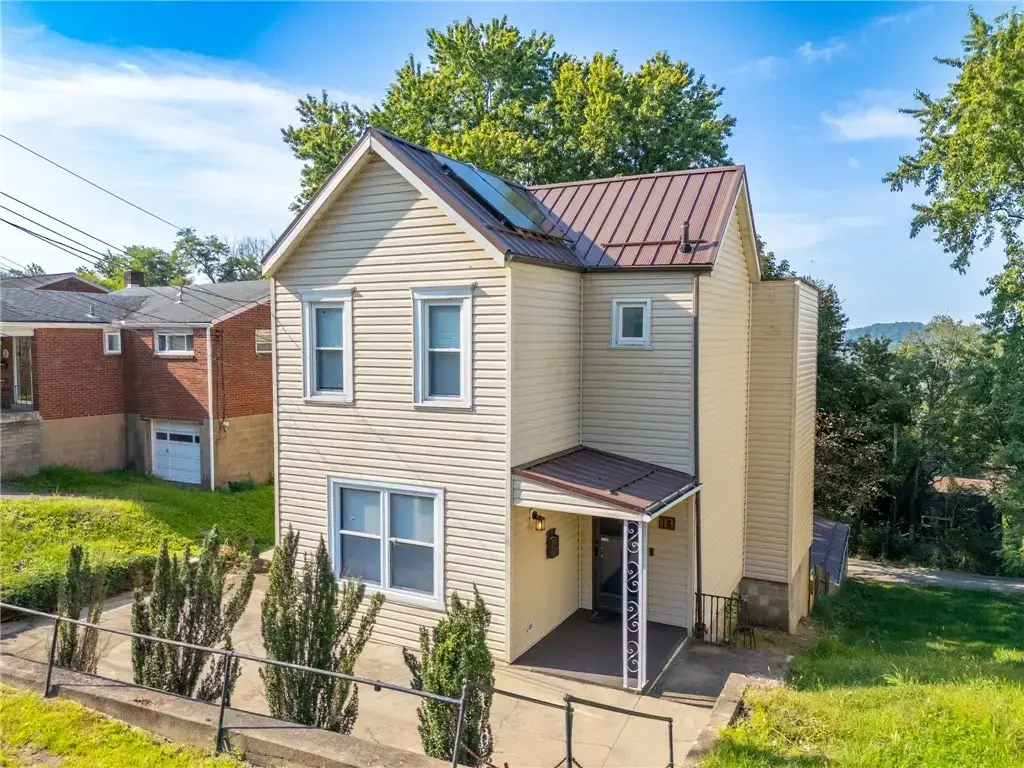 18 Charlton Street , Ingram