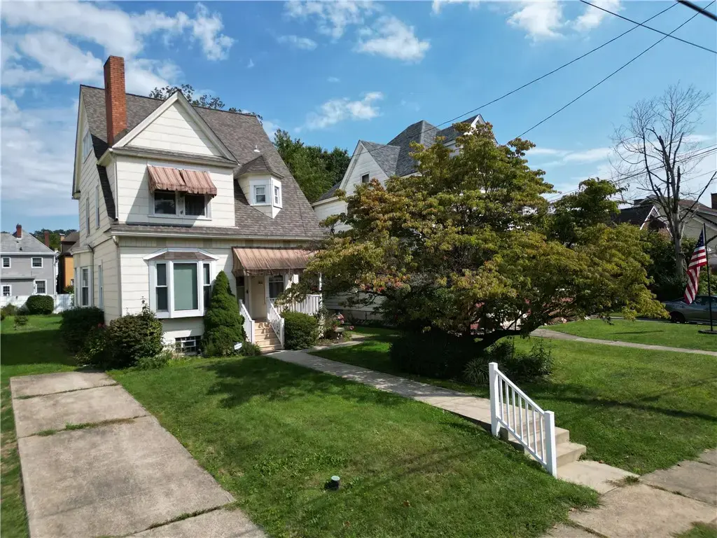52 Linshaw Avenue , Ingram