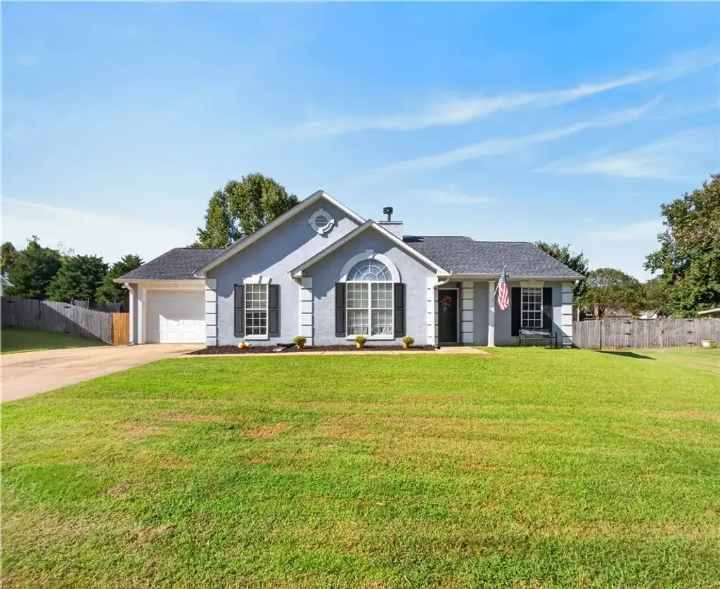 1404 Southers Ct, Opelika