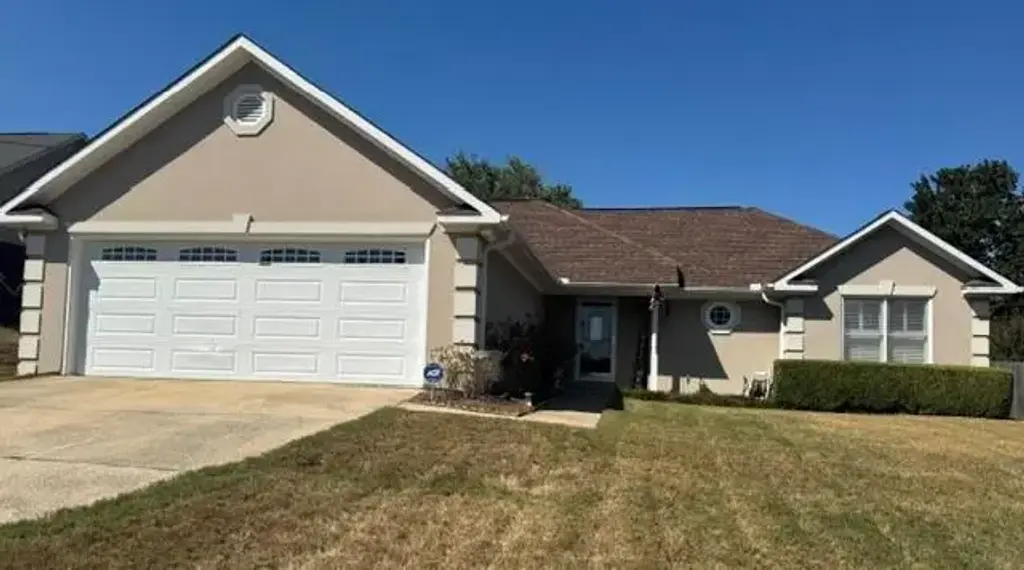 98 Lee Road 555 Road, Phenix City