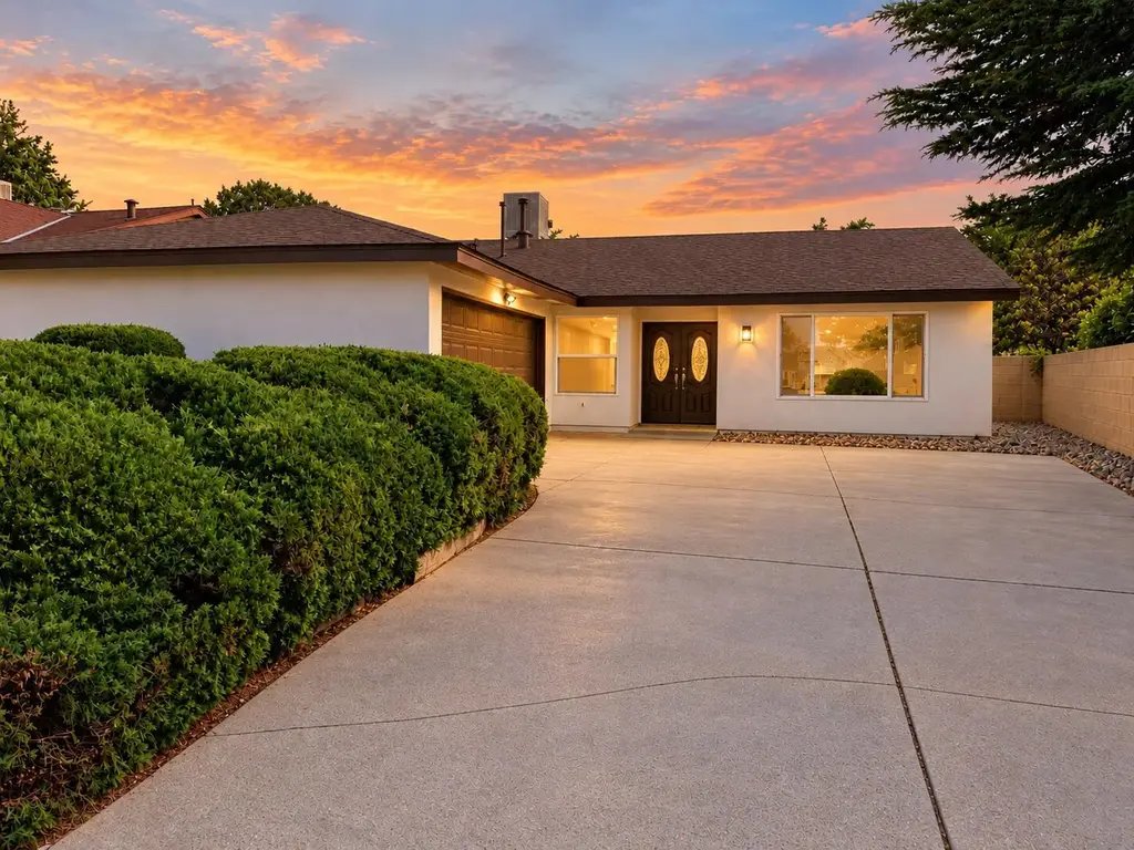 12108 Woodland Avenue Ne, Albuquerque