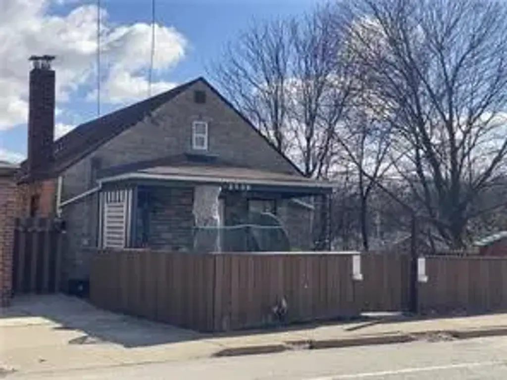2728 Middletown, Sheraden