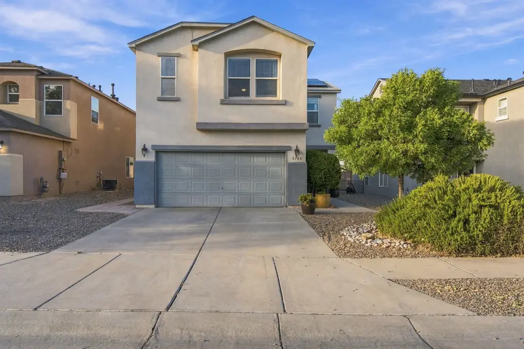 8705 Sawgrass Place Nw, Albuquerque
